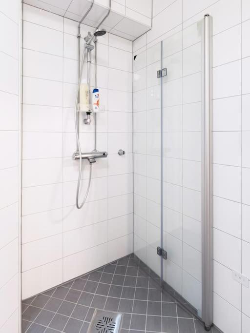 Cozy Roomy Studio Flat Next To Tram Stop @ Kallio Helsinki Ngoại thất bức ảnh